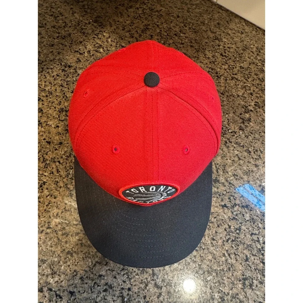 Toronto Raptors New Era 59FIFTY Fitted Hat 7 5/8 Red Black Wool Blend